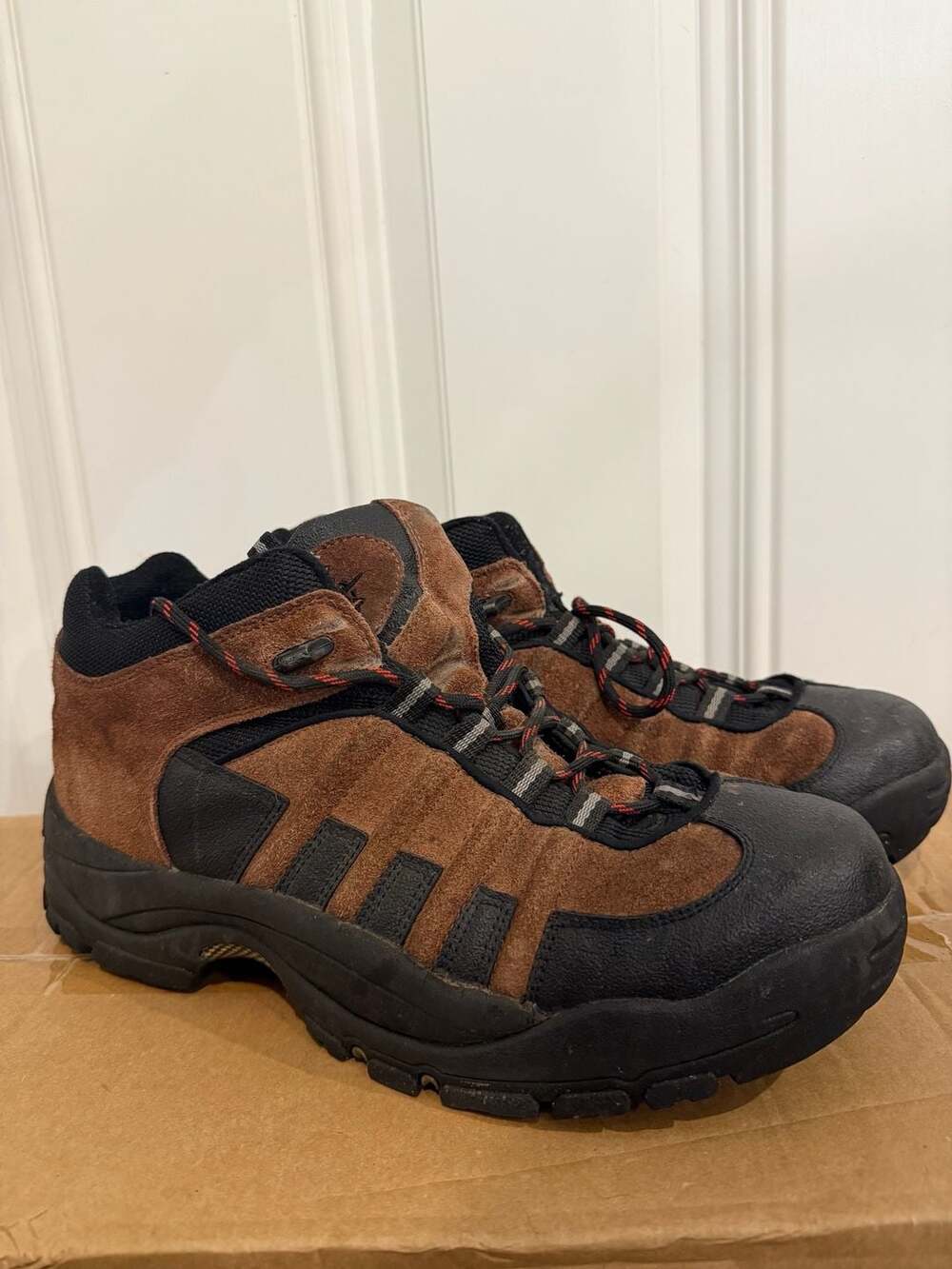 Nevados Men's Yuma Hiking Boot Brown